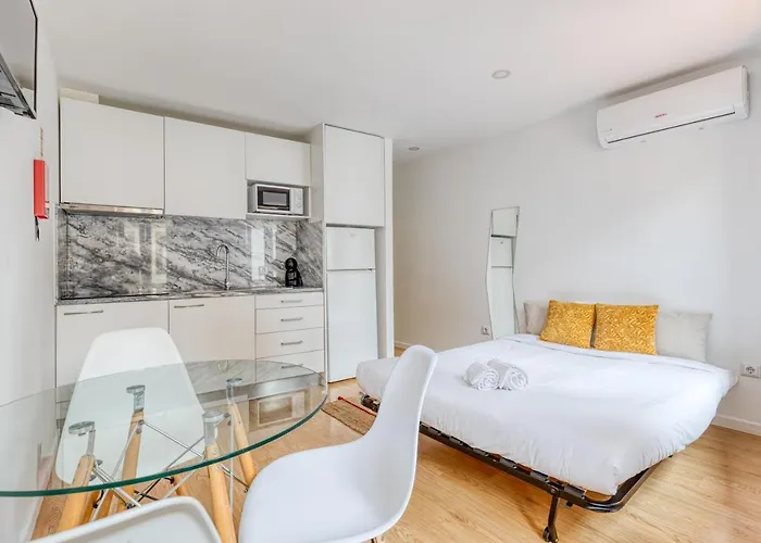 Apartment Guest Heroismo Flat *