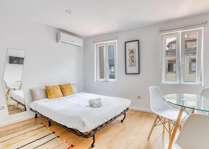 Guest Heroismo Flat * Porto